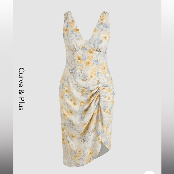 Curve & Plus Illusion Floral Ruched Midi Dress - Picture 1 of 5